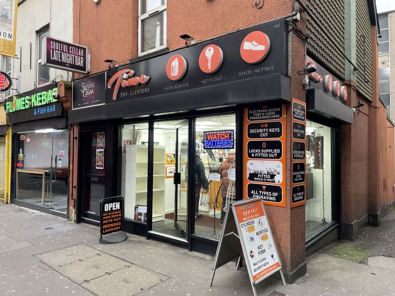 Property Photo: 90 High Street, Croydon